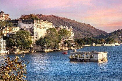Tour turístico privado de día completo por Udaipur con guía opcional