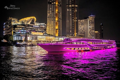 豐盛的湄南河豪華晚餐遊輪來自 ICONSIAM