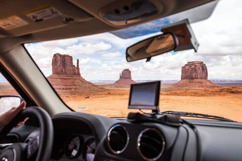 Monument Valley Self-Guided Audio Tour, Arizona four corners