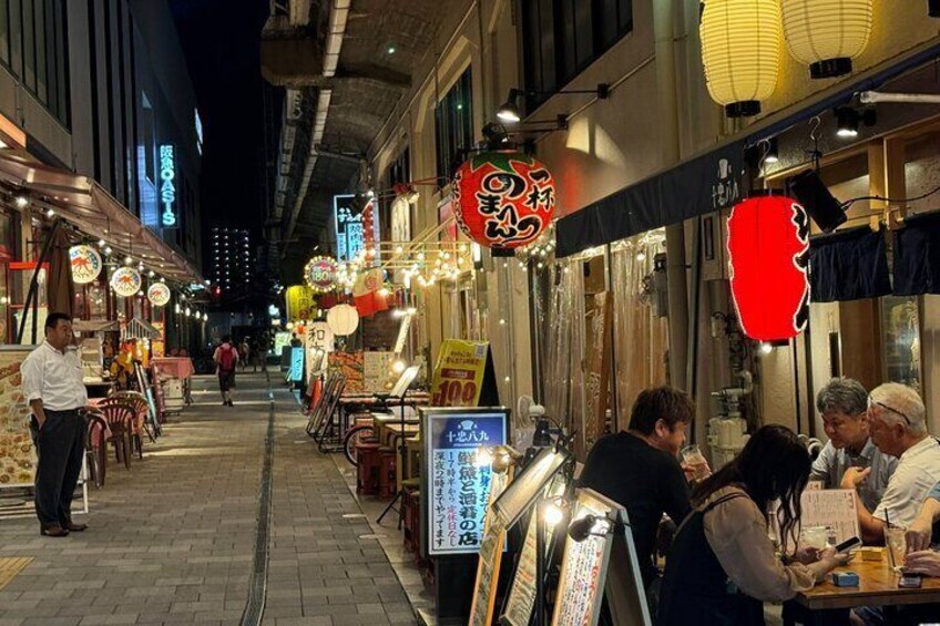 Osaka Bar Hopping in Fukushima Area Where Locals Gather