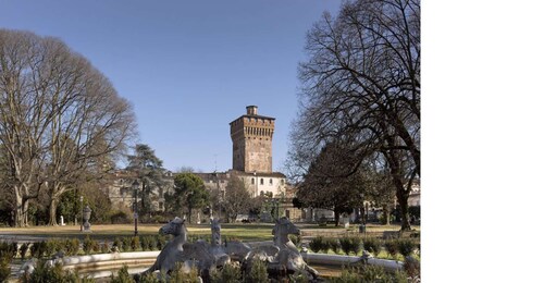 Fondazione Coppola: Torrione con Vista e Arte Contemporanea