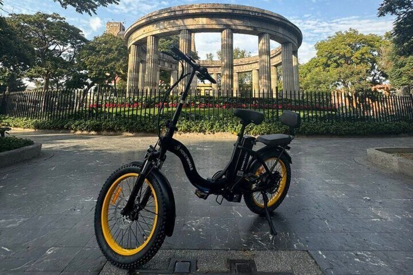 Electric bicycle in the Rotunda of the Jaliscienses Illustres in Guadalajara.