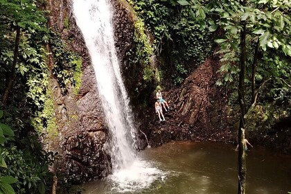 Hike 10 Waterfalls in Jacó