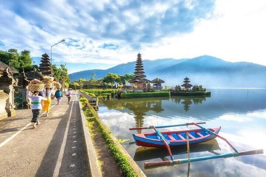 UNESCO World Heritage Site and Tanah Lot Tour