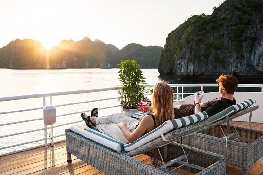 Cat Ba Island: The most Luxurious Day Cruise explore Lan Ha Bay 