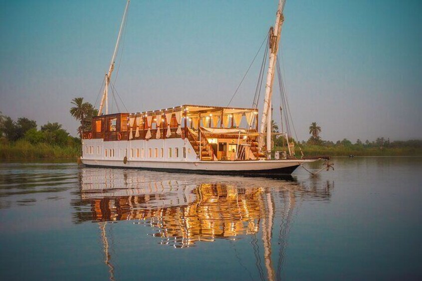 Private 9 days Cairo Aswan Luxor with Luxury Dahabiya Curuise