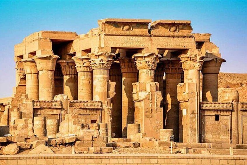8 Days Luxury VIP Dahabiya Nile Cruise from Luxor to Aswan