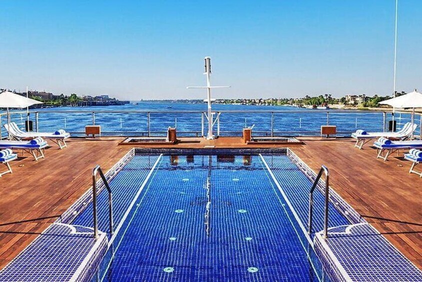 8 Days Luxury VIP Dahabiya Nile Cruise from Luxor to Aswan 