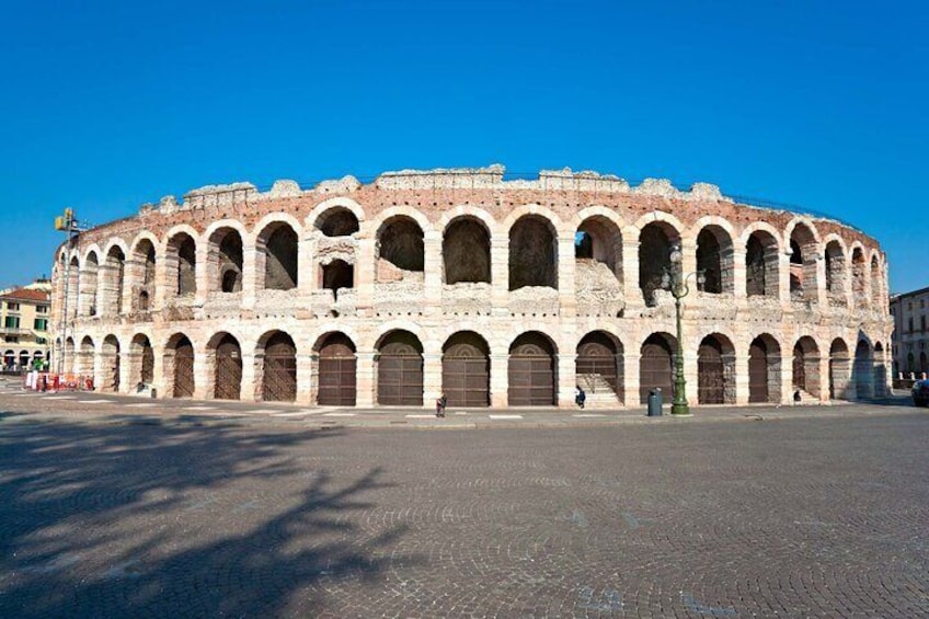 Verona Private Tour from Milan with Winery Visit