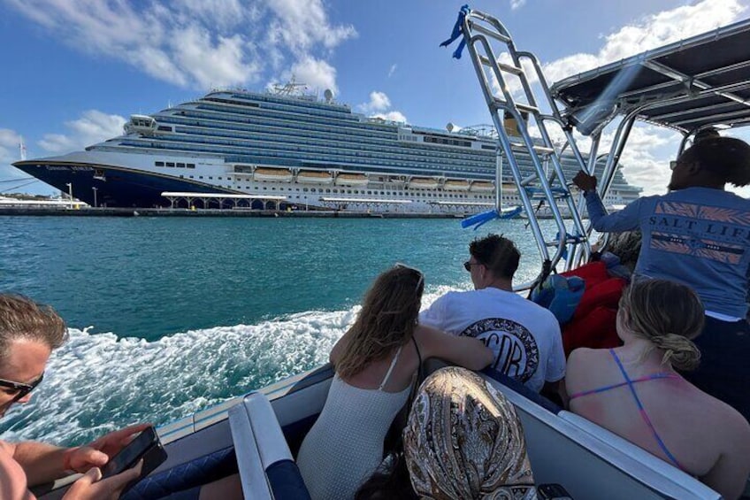All Inclusive Pig Encounter, Snorkeling, Turtles, Lunch & Beach