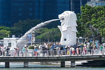 Singapore Civic District Landmarks and Views Tour