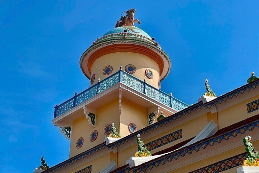 Tour 1 day Tay Ninh - Cao Dai & Cu Chi Tunnel
