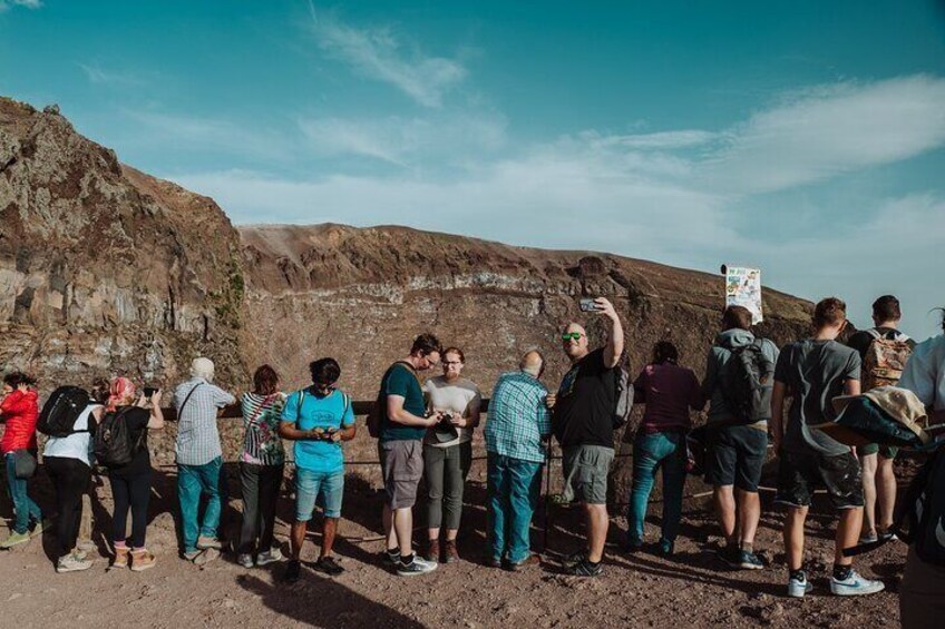Pompeii and Mount Vesuvius Small Group Tour from Naples < 16 ppl