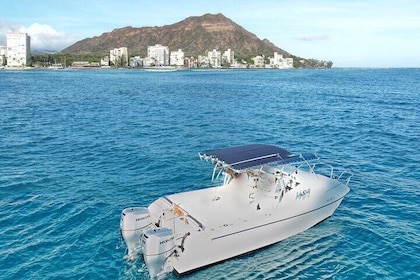 Private Boat and Fireworks Cruise in Waikiki