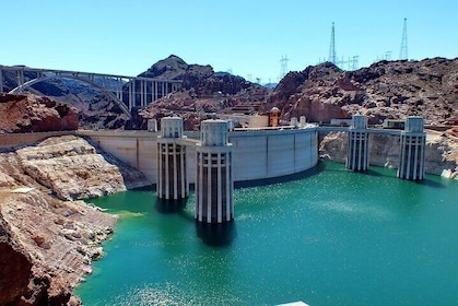 Private 4 Hours Stretch Limo Tour in Hoover Dam