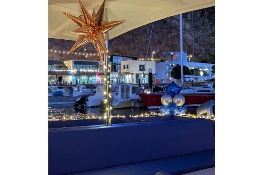 Christmas Lights Boat Tour