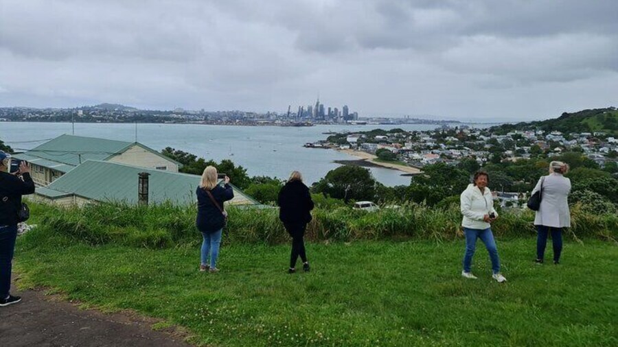 New Zealand Tours and Attractions