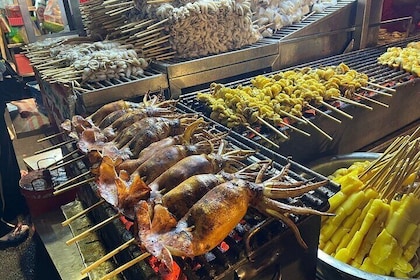 Bangkok Chef Food Tour with Over 15 Tastings Included