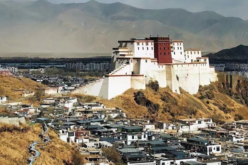 13 Day Classic Tibet Tour on Flight and Soft Sleeper Train