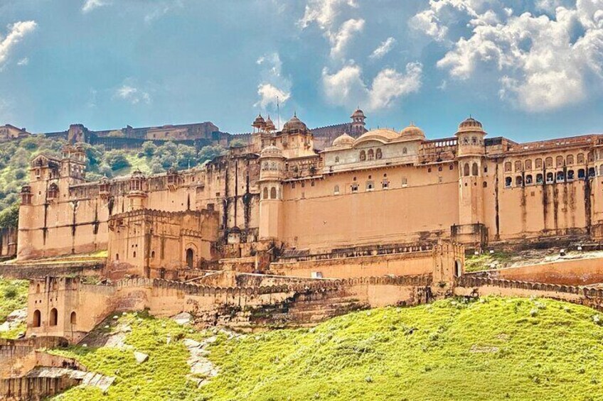 Jaipur Luxury Full Day Private Sightseeing Tour by Car with Guide