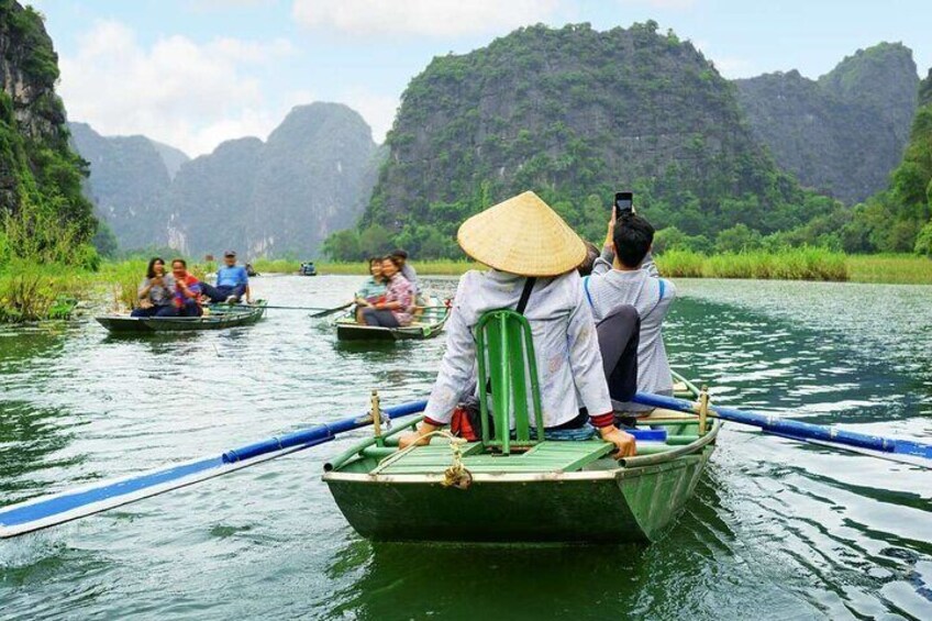 Hoa Lu - Tam Coc Luxury Day Tour