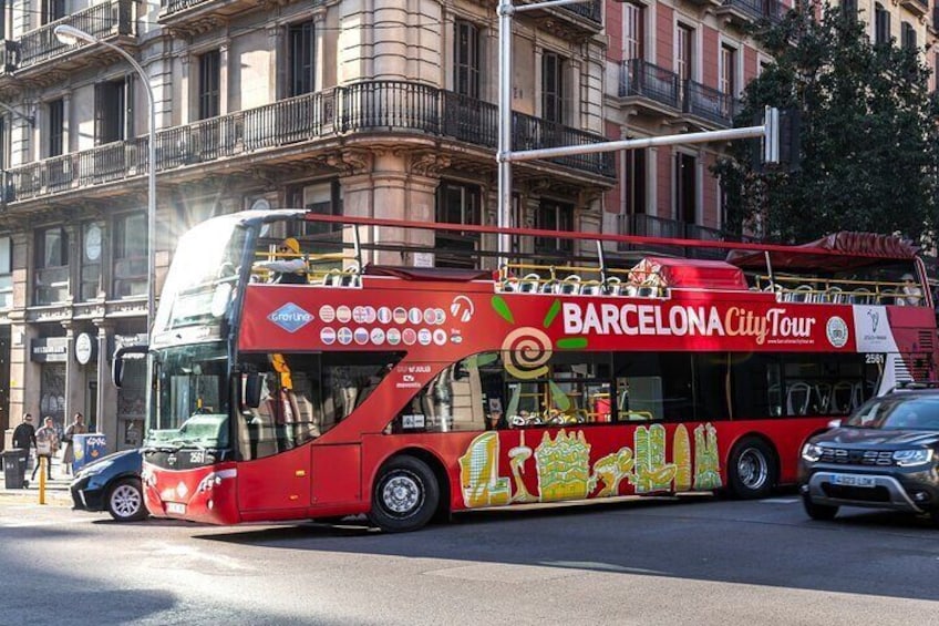 Barcelona Sightseeing Adventure Hop-On Hop-Off Bus Tour