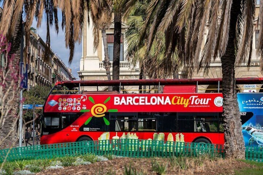 Barcelona Sightseeing Adventure Hop-On Hop-Off Bus Tour