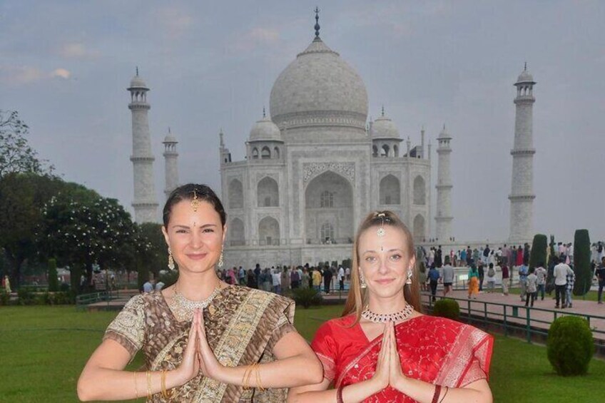 Same Day Agra From Delhi By AC Car