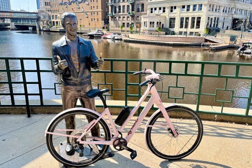 Old Milwaukee Guided E-Bike Tour