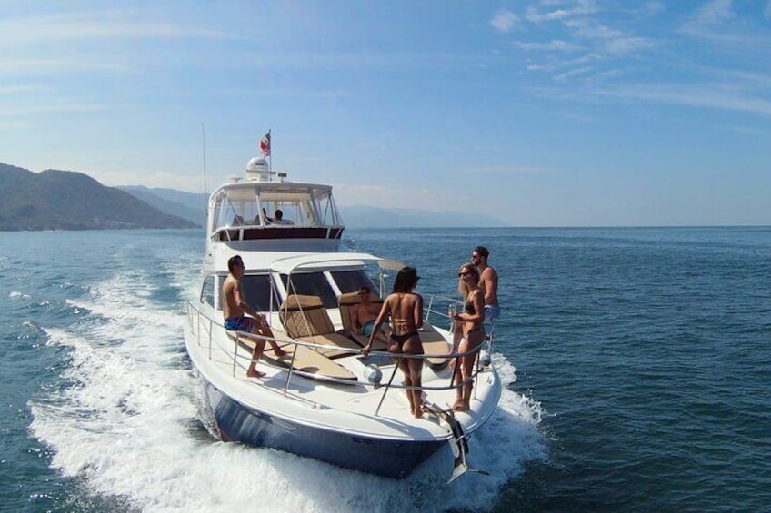 Private Luxury Yacht Charter with Crew