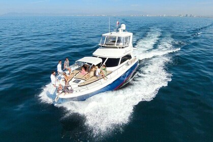 Luxury Yacht Charter with Crew in Puerto Vallarta