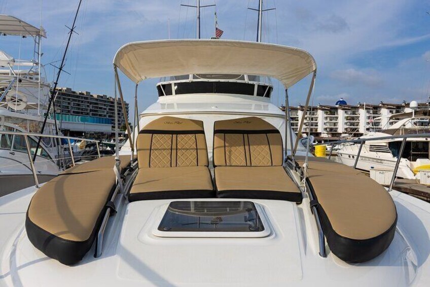 Private Luxury Yacht Charter with Crew