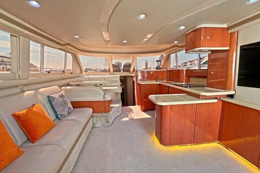 Private Luxury Yacht Charter with Crew