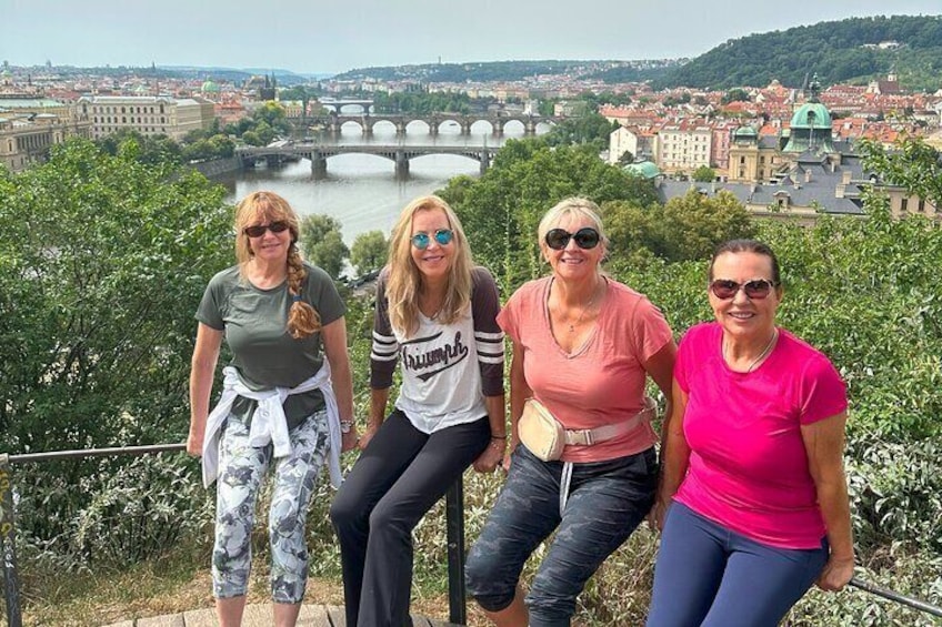 The highlights of Prague on eBike or eScooter