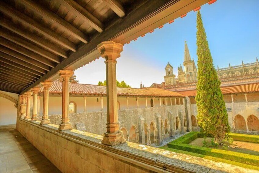 Lisbon Small Group Tour from Fatima, Obidos, Nazare and Batalha