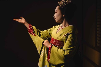 Kyoto Geisha Show & Cultural Hour with an apprentice Maiko