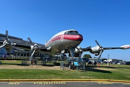 2 Day Washington State Tour in Mt Rainier and Seattle Highlights