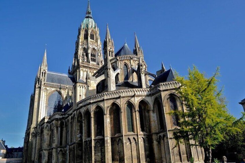 Bayeux Tapestry and Mont Saint-Michel Trip from Paris