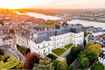 Loire Castles Chenonceau, Blois, Chaumont Private Tour from Paris