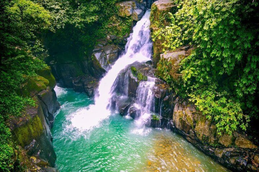 Catarata La Raíz 