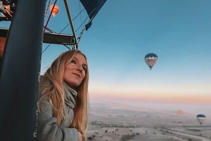 Excursion d'une Heure en Montgolfière en Cappadoce sur des Cheminées de Fée...