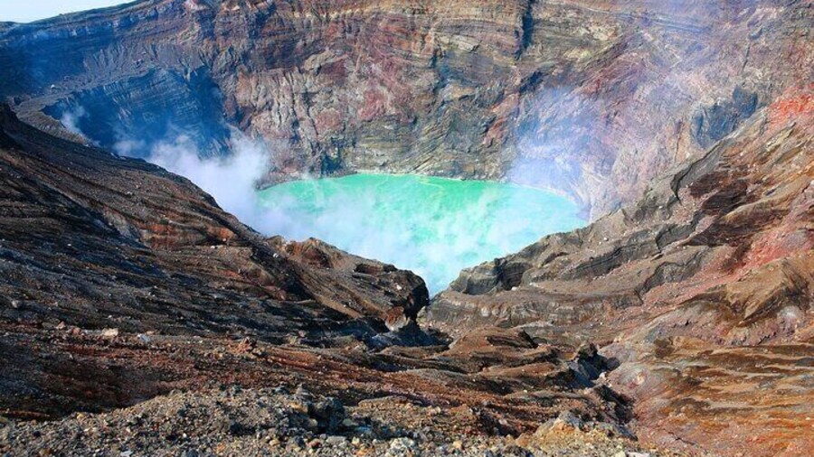 Fukuoka: Mount Aso Volcano, Kumamoto Castle, Grasslands Day Tour