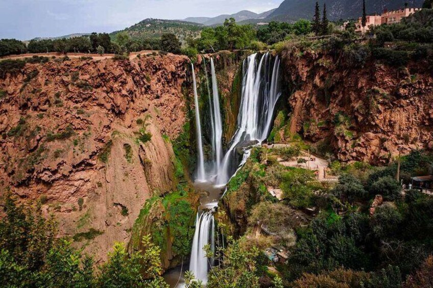 Day Trip to Ouzoud Waterfalls from Marrakech with Guide and Boat