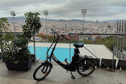 Montjuic Guided e-Bike Tour with Tapas and Panoramic Views