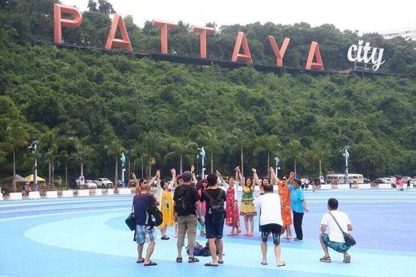 Pattaya City Tour to Big Buddha Hill Gems Museum and Gallery