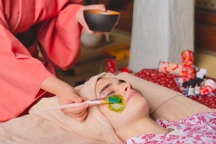 Osaka: Matcha facial pack & head spa at the temple