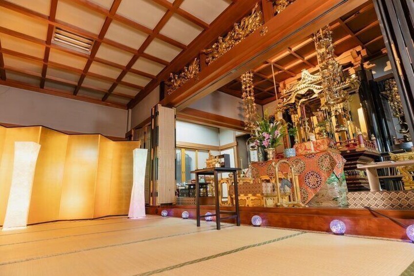 Osaka: Aroma Massage with Bamboo stick at the Temple