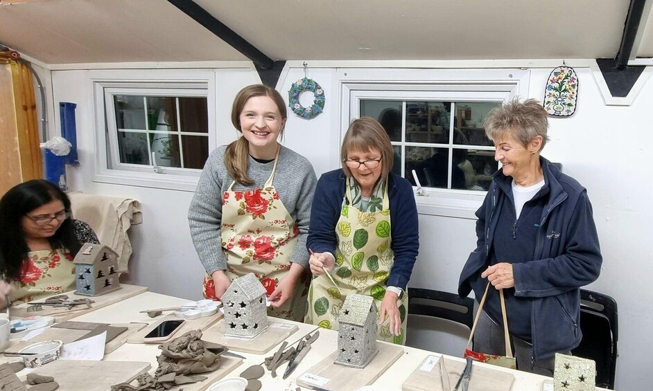 Hitchin: Pottery Class - Creative Hand Building