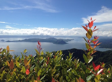 Private Tour: Tagaytay Midlands & Taal Volcano Boat Ride