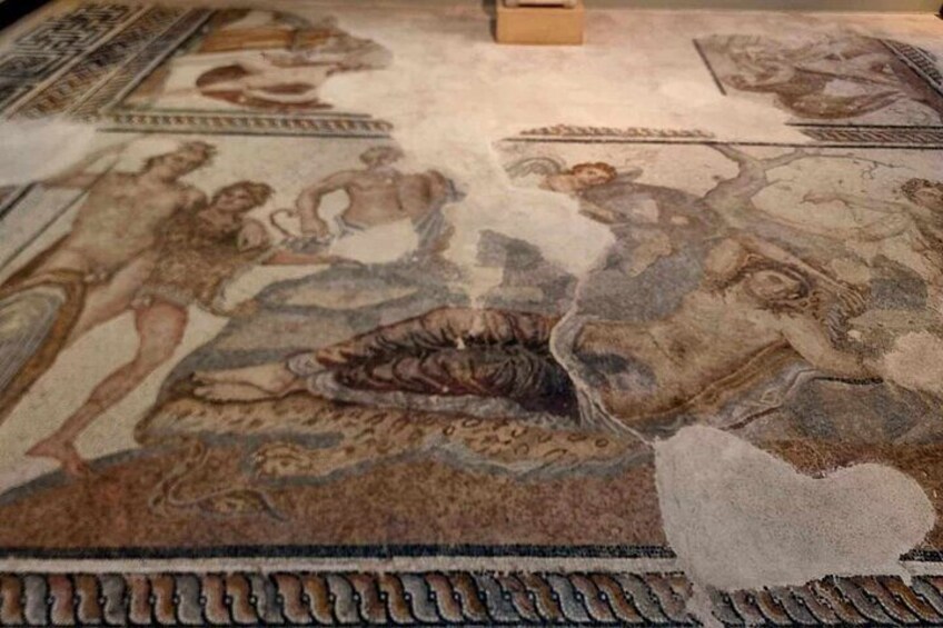 Archaeological Museum of Thessaloniki Private Guided Tour